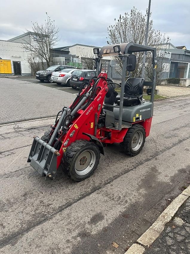 Chargeur compact MODERNTECH