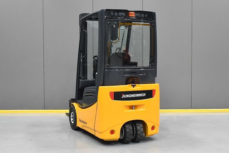 Chariot élévateur électrique EFG 213 – Image 2