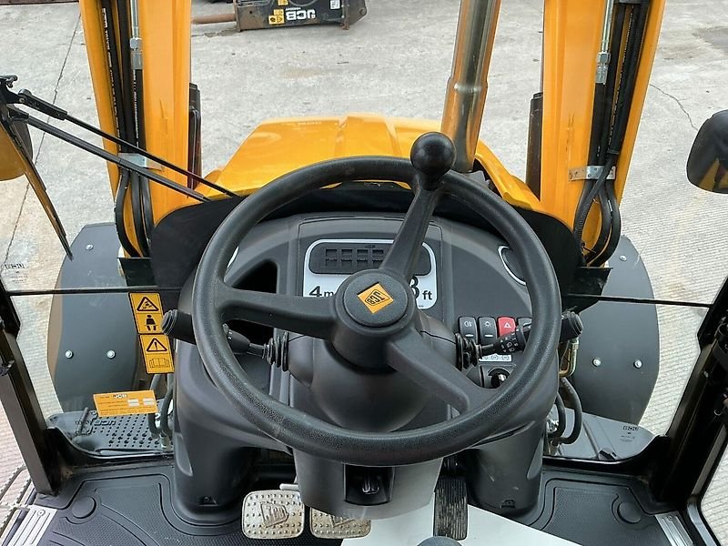 Tractopelle JCB 3CX – Image 24