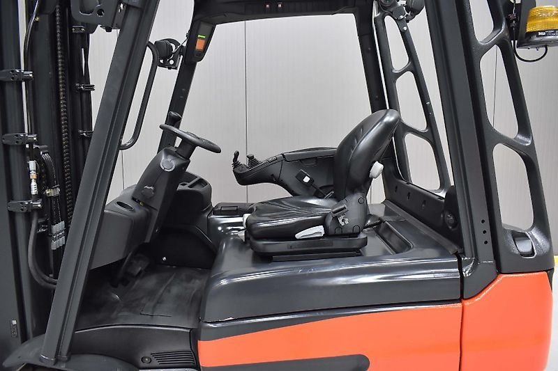 Chariots électriques Linde E 25-01 – Image 4