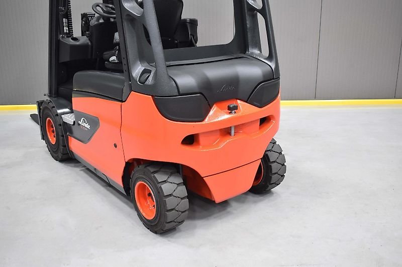 Chariots électriques Linde E 25-01 – Image 6