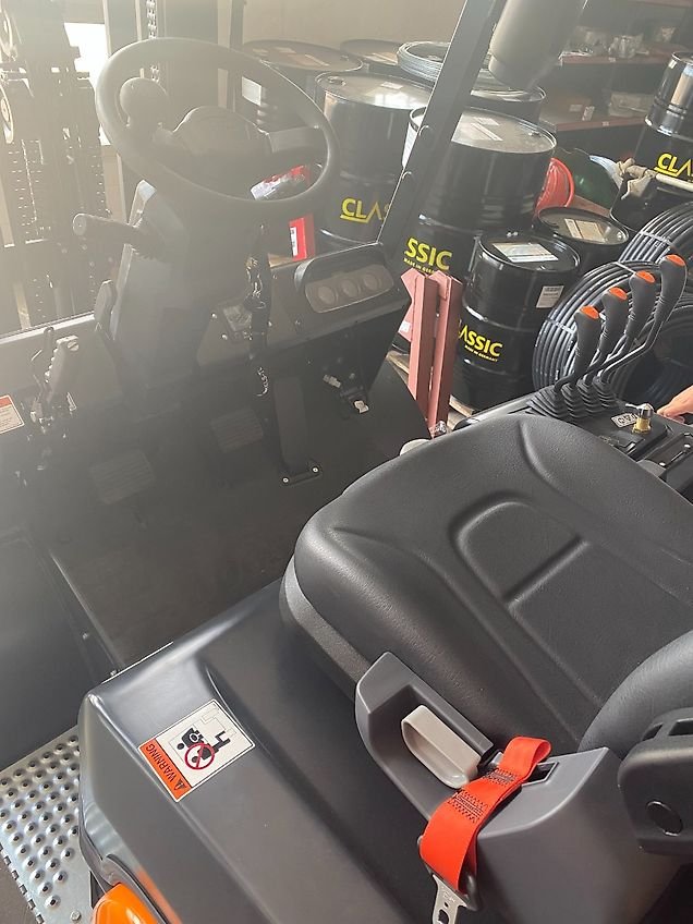 Chariot élévateur DOOSAN D30 NXP – Image 9